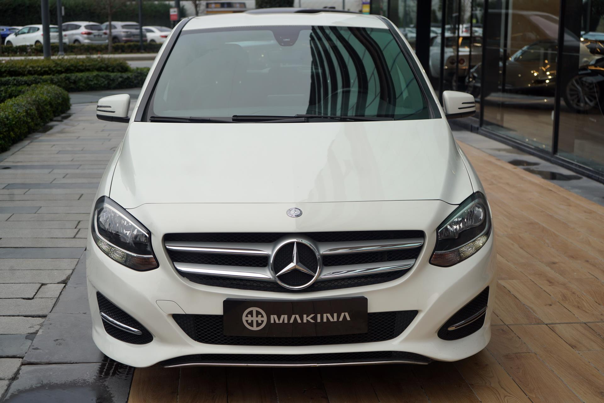 Mercedes - Benz/B B 180 Cdı Blueeffıcıency Style